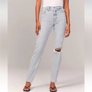 Abercrombie & Fitch Curve Love The Mom High Rise Distressed Jeans Light Wash 26s